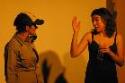 Una escena de &quot;Triunfar en Madrid&quot;, obra de Alejandra Alloza representada en el Teatro Janagah (Madrid)