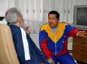 Fidel Castro visita a Hugo Chávez en el hospital (foto procedente de www.granma.cubaweb.cu)